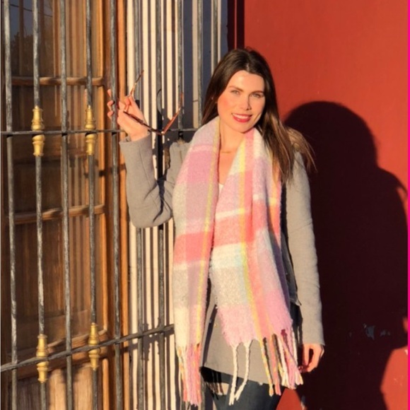 Meet your Posher, Ivette - Picture 5 of 5